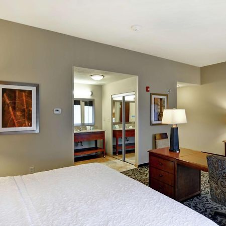 Hampton Inn And Suites New Hartford/Utica Экстерьер фото